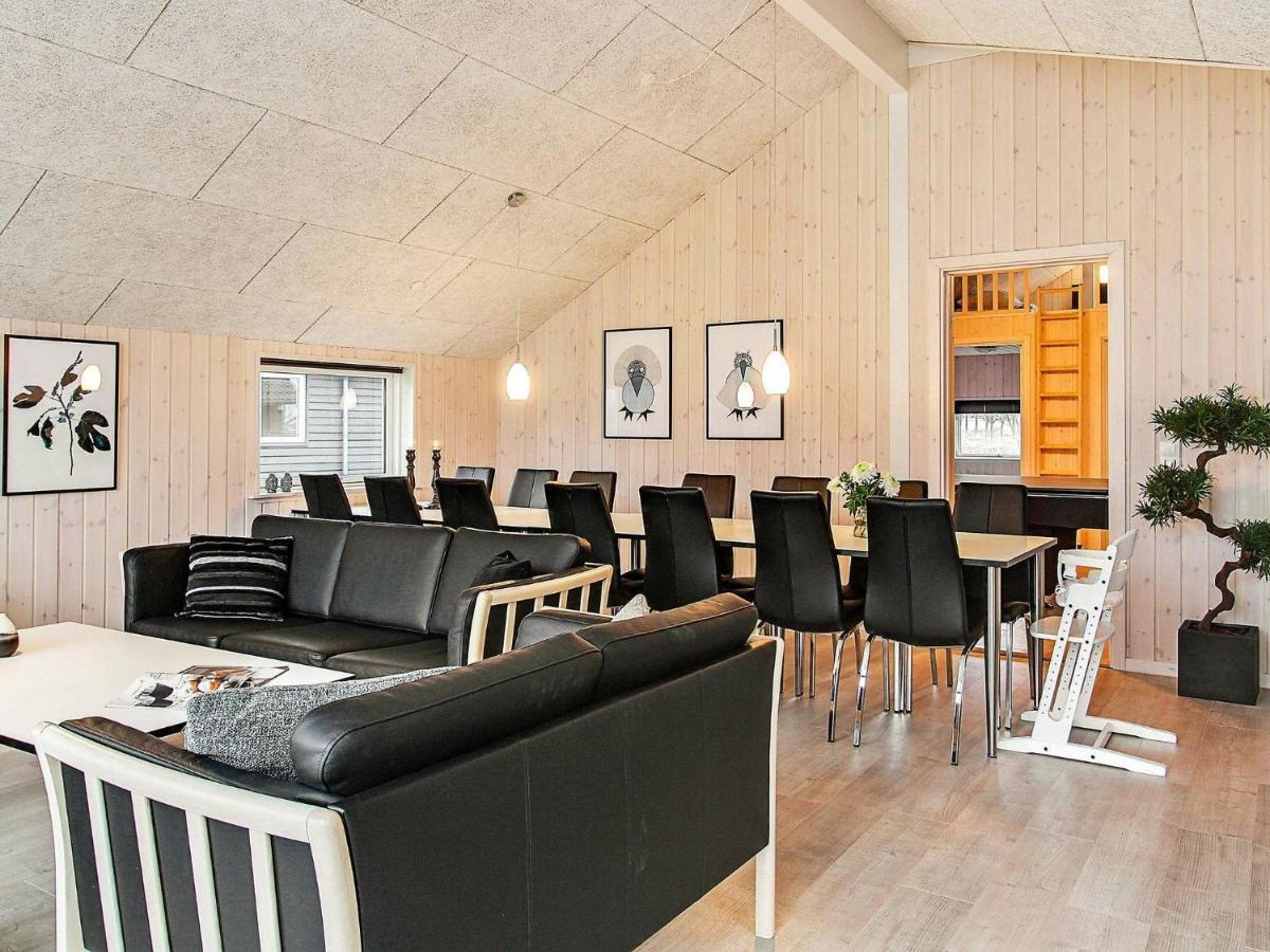 12 Person Holiday Home In Hasselberg 카페룬 외부 사진