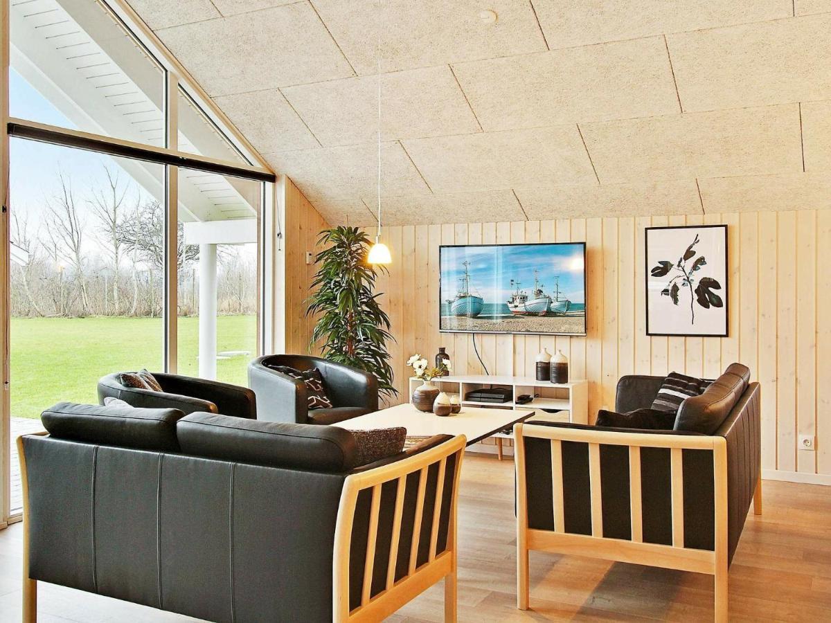 12 Person Holiday Home In Hasselberg 카페룬 객실 사진